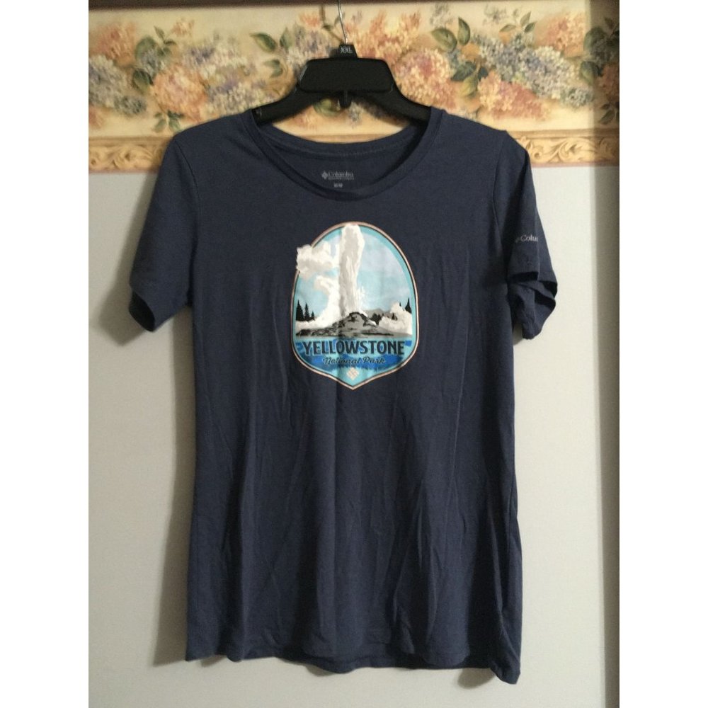 Columbia Medium Blue Yellowstone National Park Casual Outdoor Lightweight T-Shir